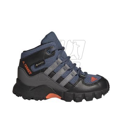 8. Buty Terrex Mid GTX I JR HP7419