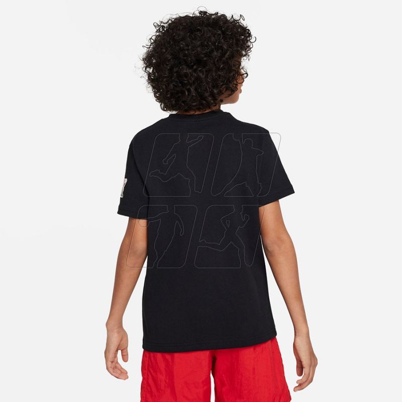 2. Koszulka Nike Sportswear Jr FD3985-010