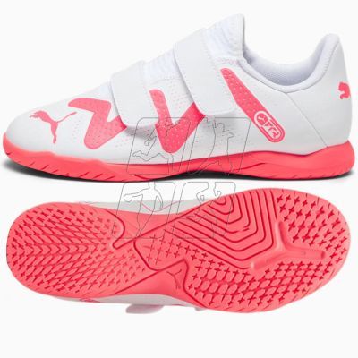 7. Buty piłkarskie Puma Future Play IT V Jr 107395-01