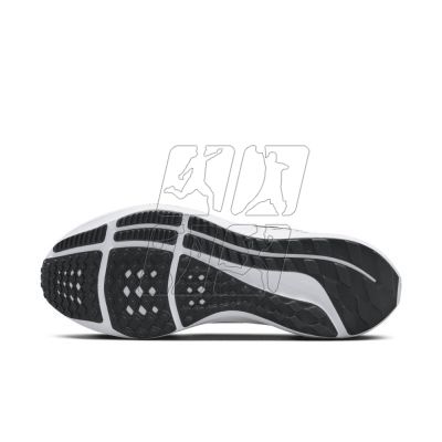 6. Buty Nike Pegasus 40 W DV3854-001