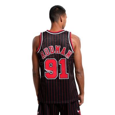 3. Koszulka Mitchell & Ness Chicago Bulls NBA Swingman Alternate Jersey Bulls 95 Dennis Rodman M SMJYGS18150-CBUBLCK95DRD