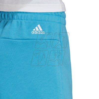 6. Spodenki adidas Essentials Slim Logo Shorts W HD1701