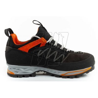 4. Buty Aku Tengu Low Gore-tex W 976 108