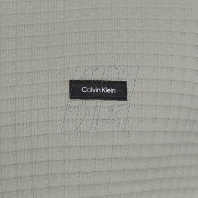 4. Sweter Calvin Klein Texture M K10K111476