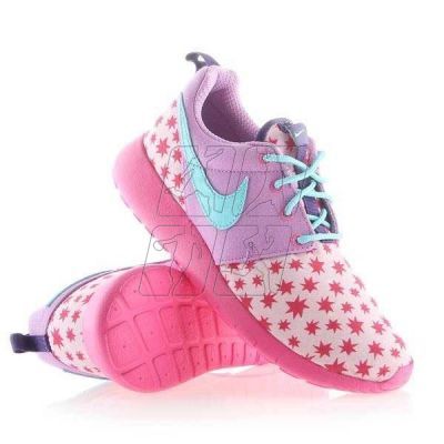 8. Buty Nike Roshe One Print (GS) W 677784-604