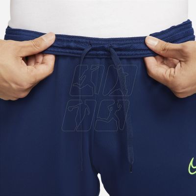 4. Spodnie Nike Academy 21 M CW6122-492