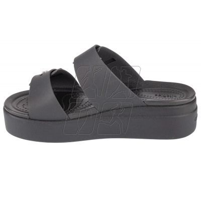 2. Klapki Crocs Brooklyn Low Wedge Sandal W 207431-001