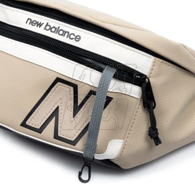 5. Saszetka, nerka New Balance Legacy Waistbag LAB23105SOT