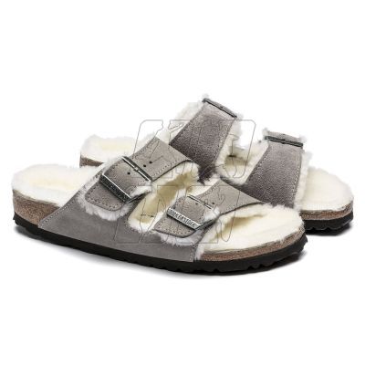 4. Klapki damskie/męskie ocieplane Birkenstock Arizona Shearling Stone Coin zamsz z wełną owczą regular szerokie (1017402)