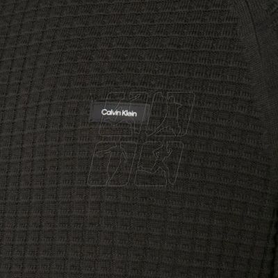 3. Sweter Calvin Klein Texture M K10K111476