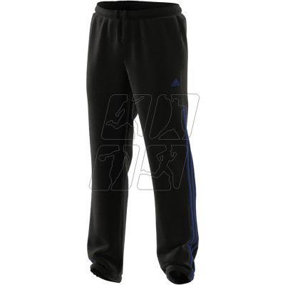 2. Spodnie adidas Essentials Samson Joggers M EE2328
