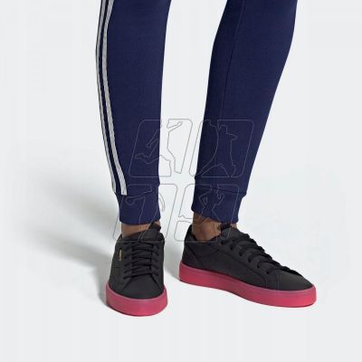 5. Buty adidas Originals Sleek W G27341