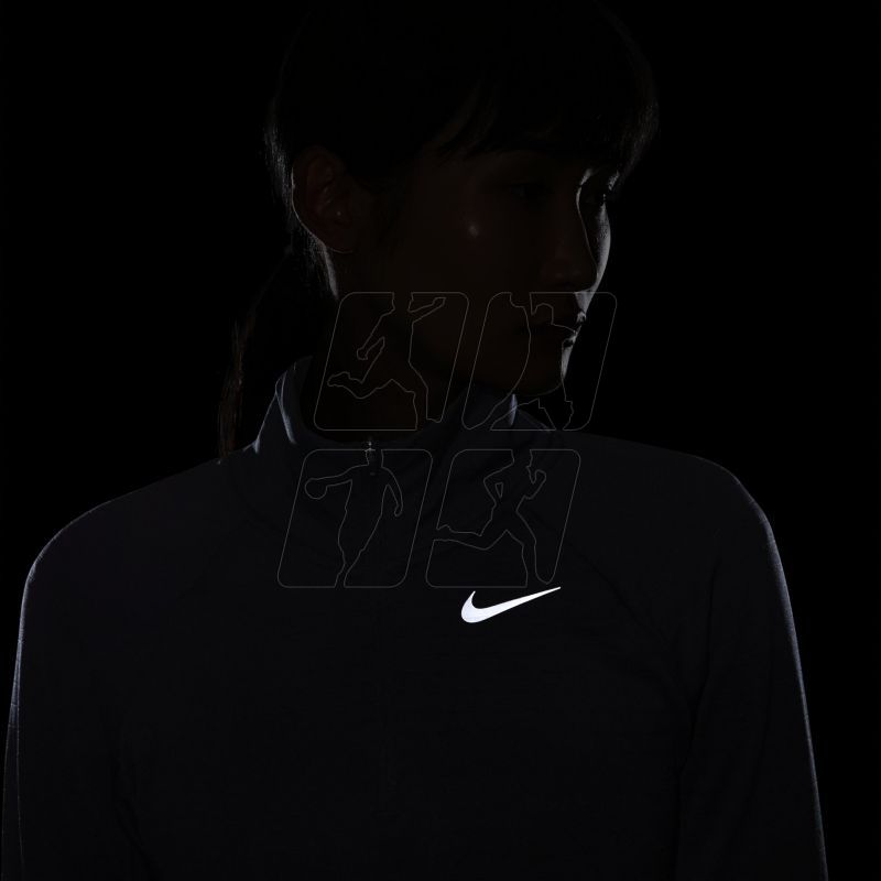 7. Koszulka Nike Therma-FIT Element W DD6799-010