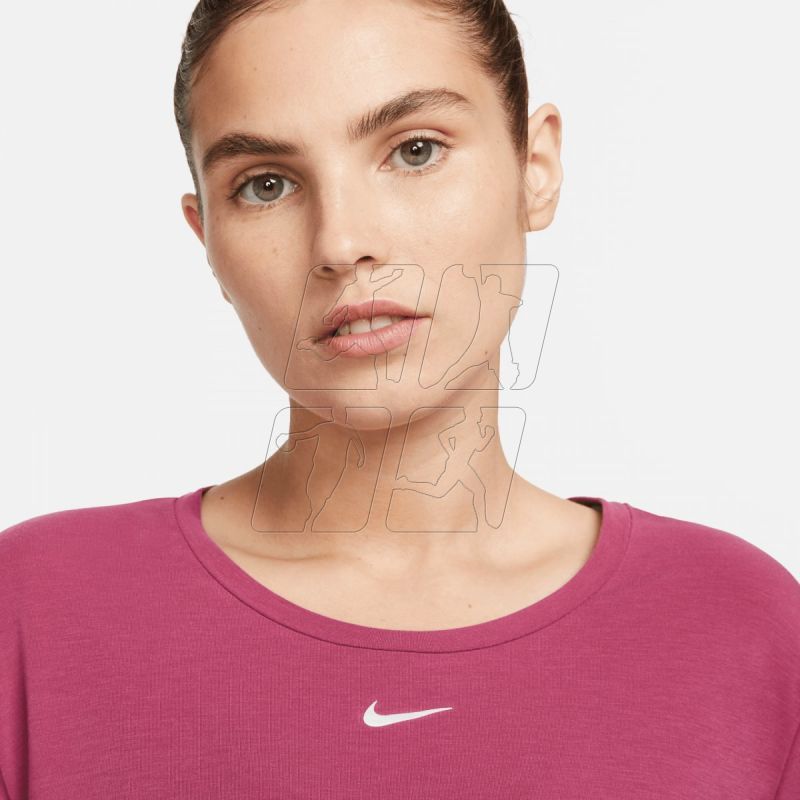 4. Koszulka Nike Dri-FIT One Luxe Jaksny W DD0620-653