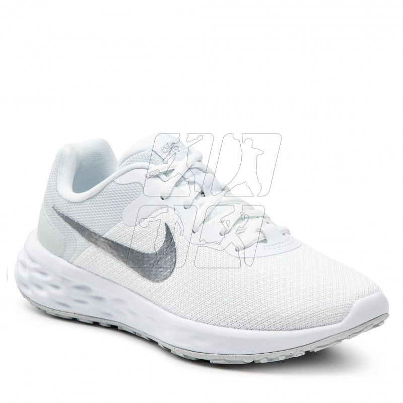 4. Buty Nike Revolution 6 Jr DD1096 100