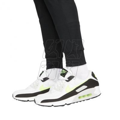 6. Spodnie Nike NK Dri-Fit FC Liber M DC9016 010