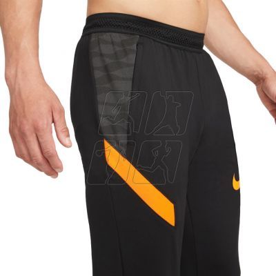 5. Spodnie Nike Dri-Fit Strike 21 Pant Kpz M CW5862 016