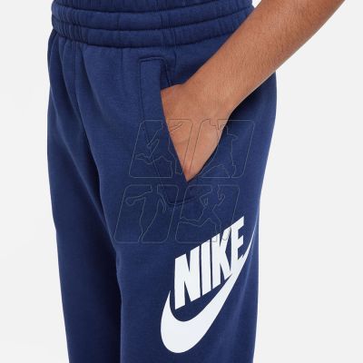 9. Spodnie Nike Club Fleece Jr FD2995-410