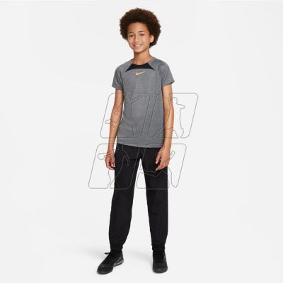 7. Koszulka Nike Dri-FIT Academy Jr DQ8901 010