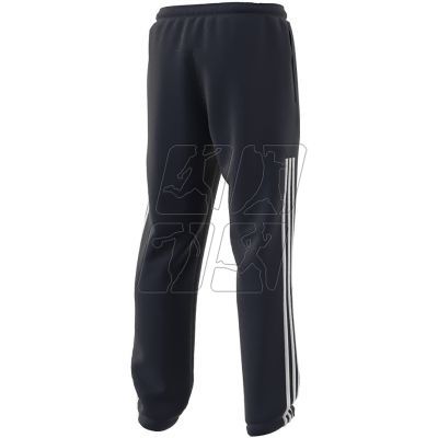 3. Spodnie adidas Essentials Samson Joggers M EE2326
